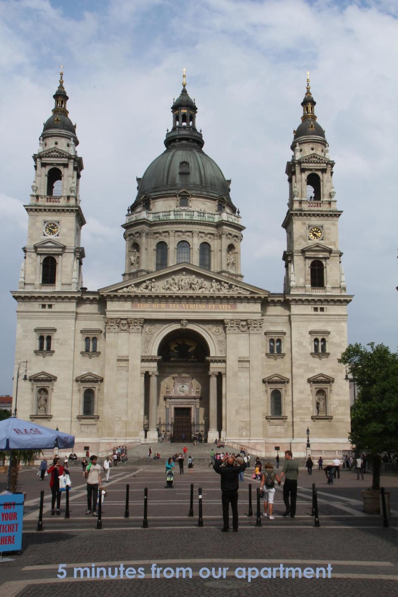 Queen Zita Apt 130 M2 Near Chain Bridge Budapest Exterior photo